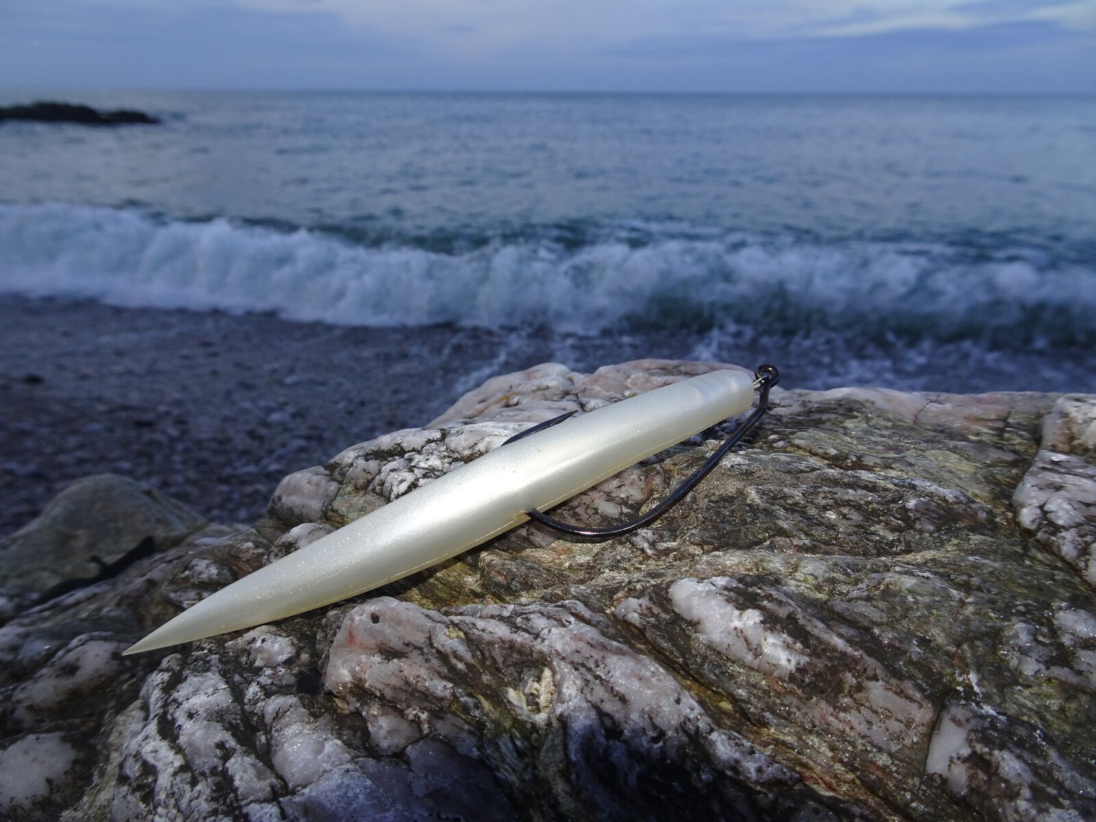 Rattle or no rattle in white senkos for night fishing? Wednesday